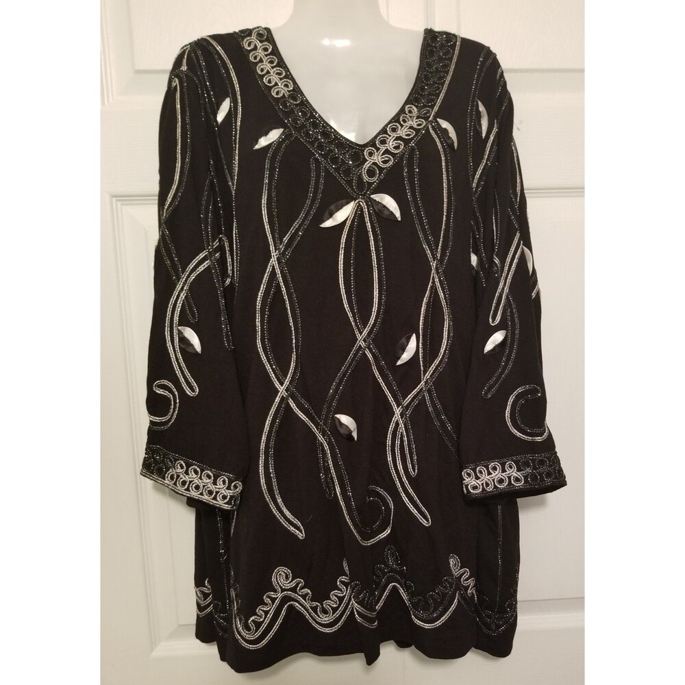 Essentials Women's Blouse Shirt Size 3X Embroidered Design Metallic Accents